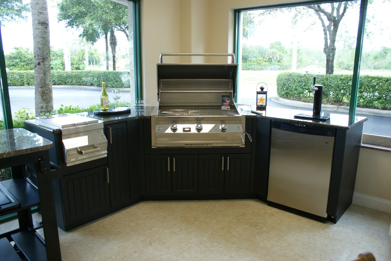 Kitchen cabinets naples fl Kitchen CabiDoors for Outdoor