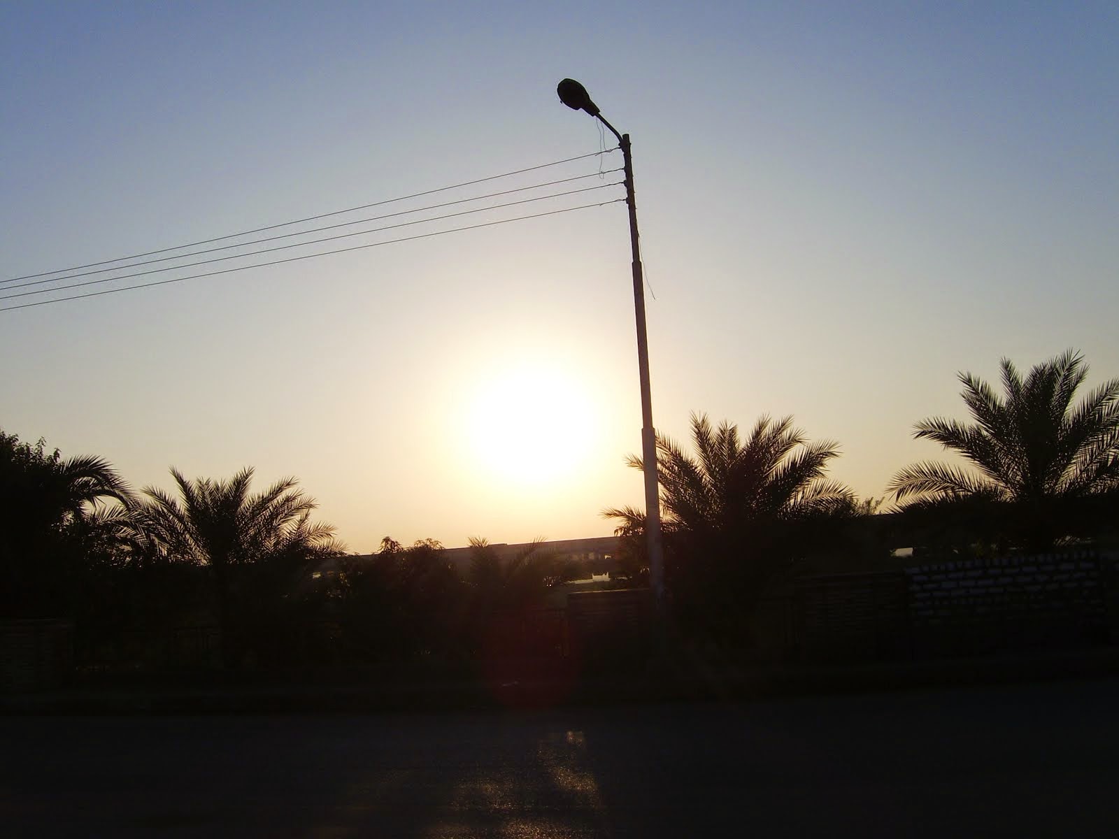 شروق الشمس على مدينة ملوى امام نادى ناصر ملوى