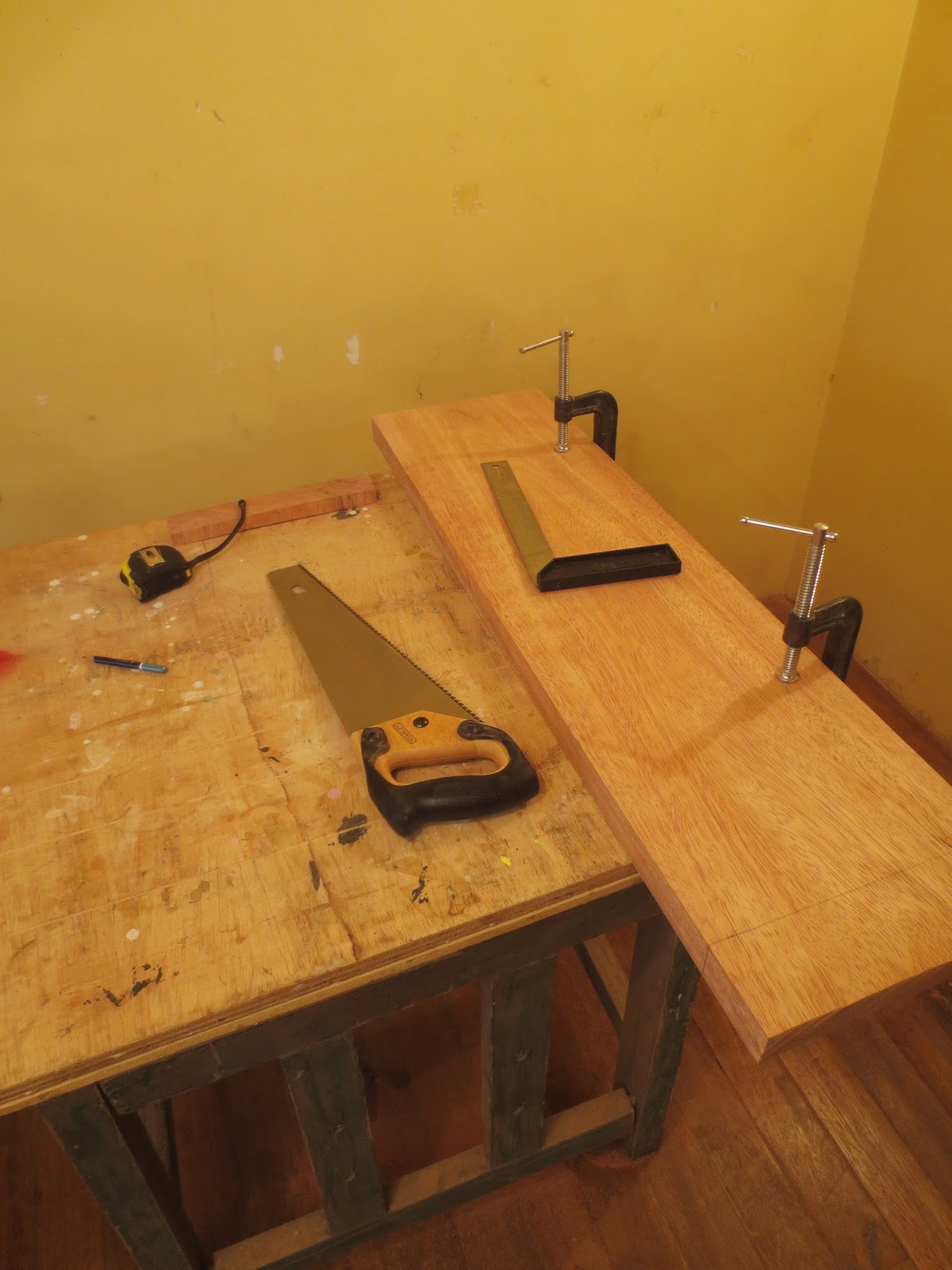Mueble biblioteca y estantería de madera o metal Maisons - imagenes de muebles pequeños de madera