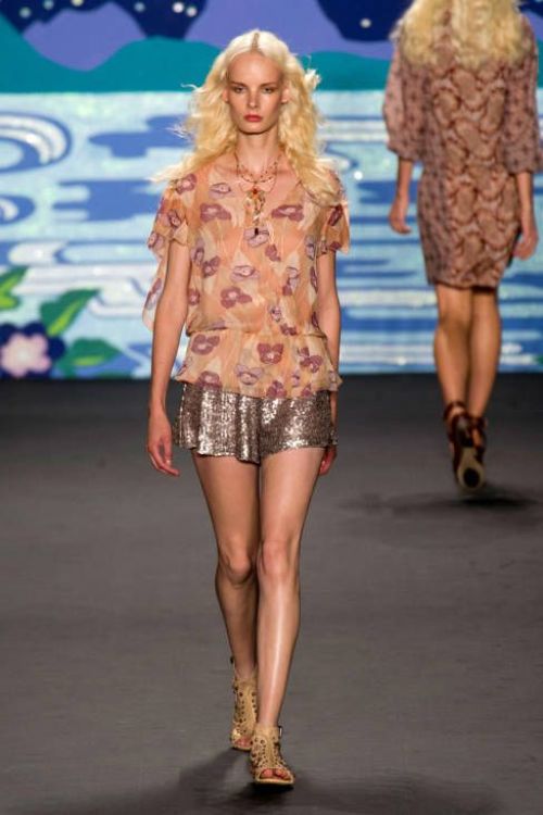 runway look: natural and sparkling by Anna Sui RTW S/S2014