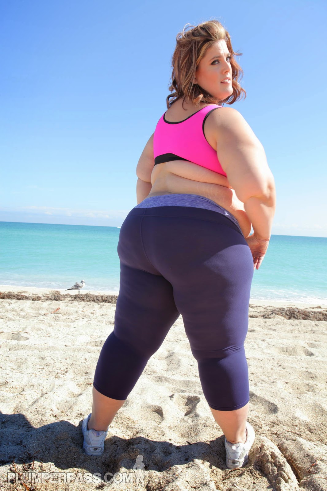 Queensized Beauties 2: Erin Green