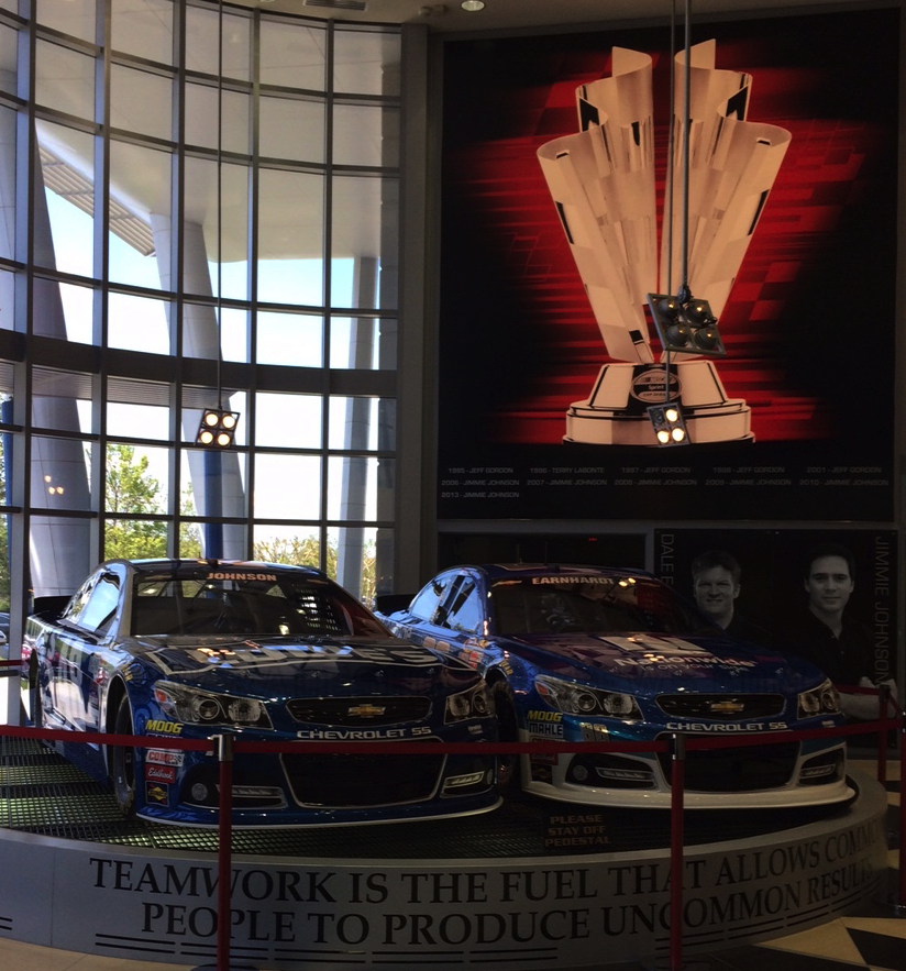 Race Shop Reviews HENDRICK MOTORSPORTS
