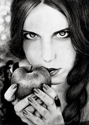 http://youmi-dt.deviantart.com/art/Snow-White-303904076 http://youmi-dt.deviantart.com/art/Snow-White-303904076