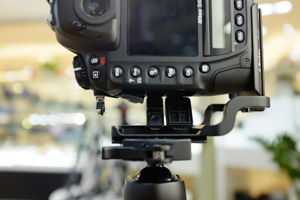 Markins Plate New Nikon D4s / D4 Lbracket from Markins (PND4 and LND4)