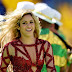 Penampilan Seksi Shakira Di Penutupan Piala Dunia
