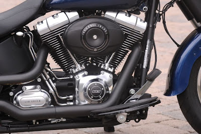 Motor Dois cilindros em “V”, Twin Cam 96B, refrigerado a ar Motor Dois cilindros em “V”, Twin Cam 96B, refrigerado a ar