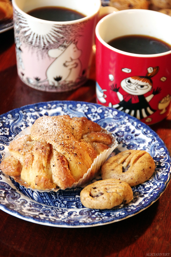 aliciasivert, alicia sivertsson, alicia sivert, bulle, bullar, baka, kanelbullar, kardemummabullar, den sensationella lisa, jordnötskakor, dubbelhakornas välmående, mumin, lilla my, muminmugg, muminmuggar
