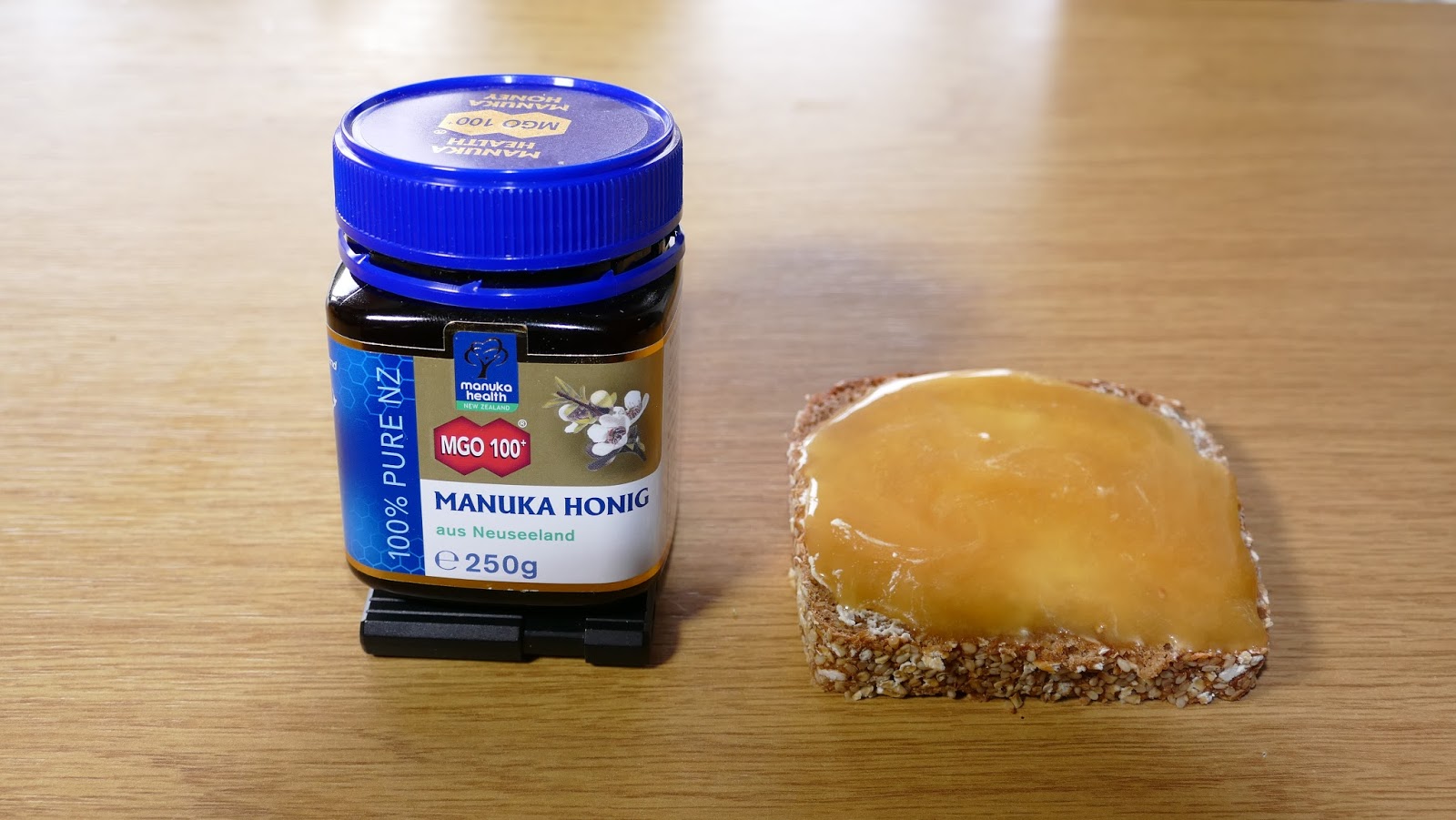 Das wohl teuerste Honigbrot der Welt Manuka Honig