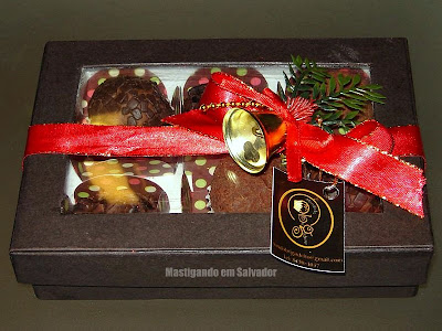 Mundo do Brigadeiro: Embalagem do kit com 6 Brigadeiros Mundo do Brigadeiro: Ambalagem do kit com 6 Brigadeiros