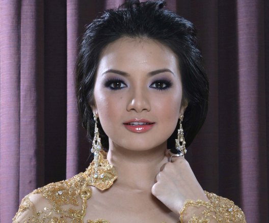 Tetek+Jepun saiz tetek neelofa serius aku tak tahu bukan nya neelofa tu isteri aku ...