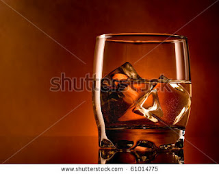 stock-photo-alcohol-on-the-rocks-one-glass-61014775.jpg