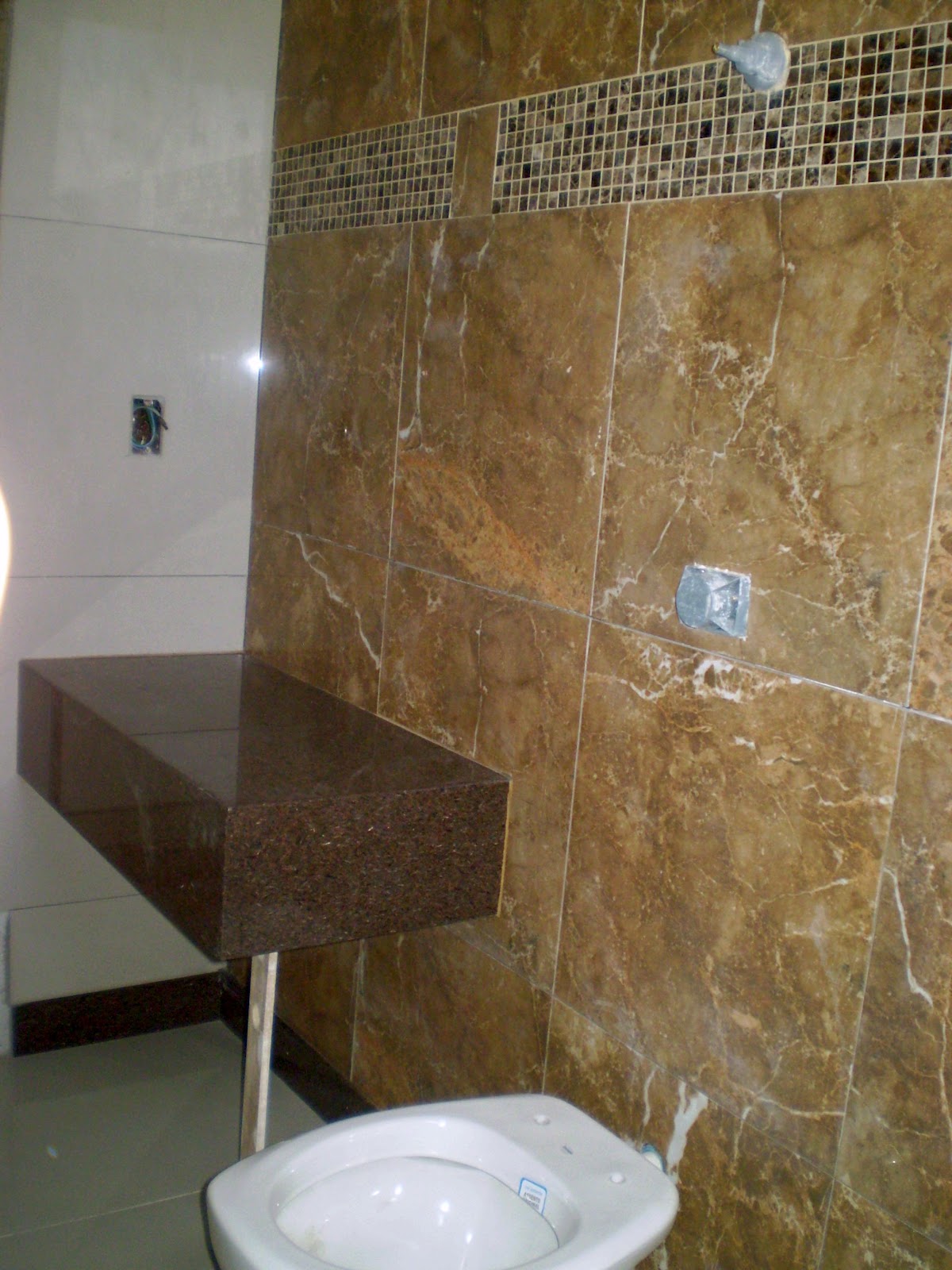 Casa da Áurea Mais informações sobre o banheiro com Porcelanato que imita pe -> Banheiros Com Pastilhas De Pedra Casa da Áurea Mais informações sobre o banheiro com Porcelanato que imita pe -> Banheiros Com Pastilhas De Pedra