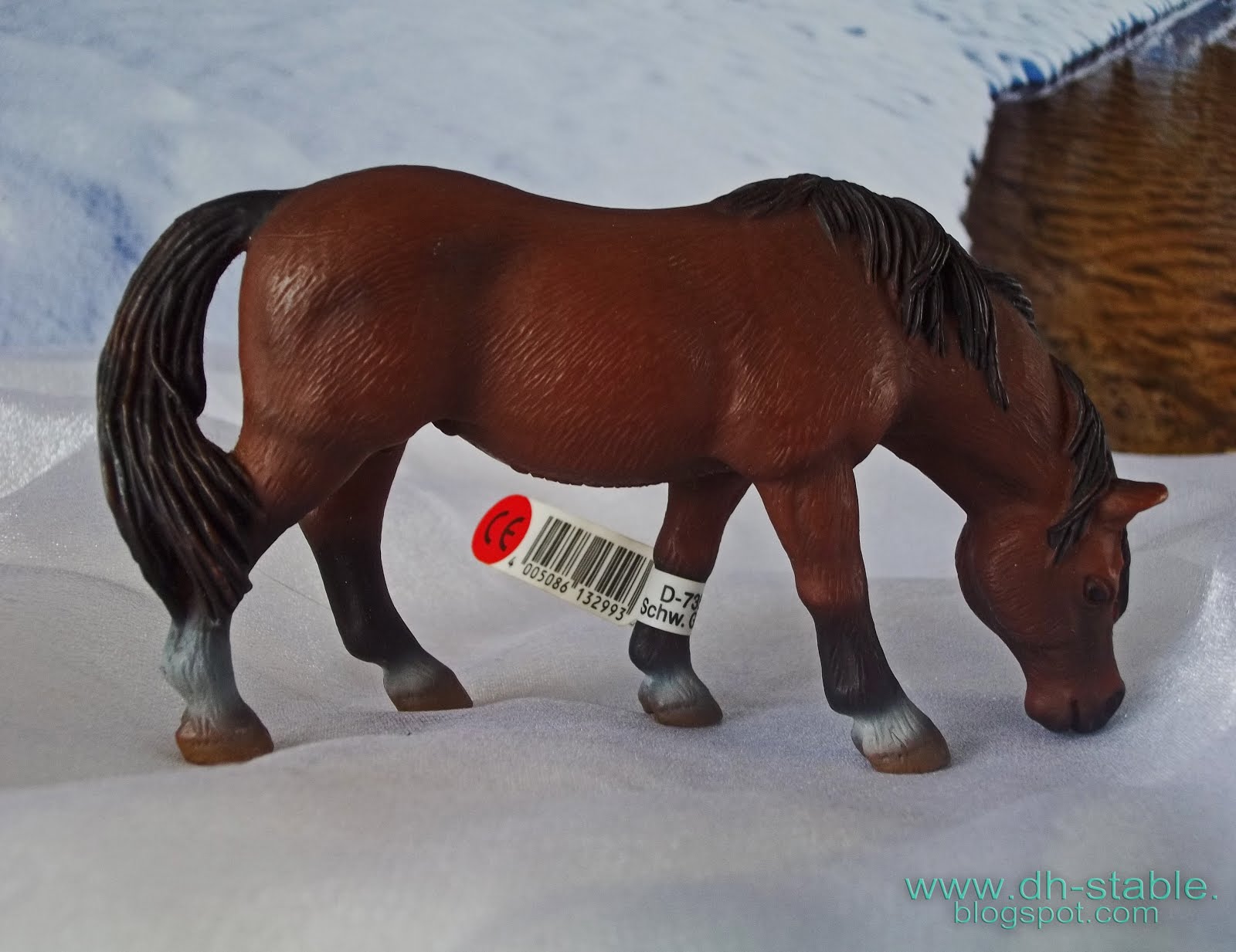 DH STABLE MODELLI DI CAVALLI BREYER, COLLECTA, STONE, MODELLINI