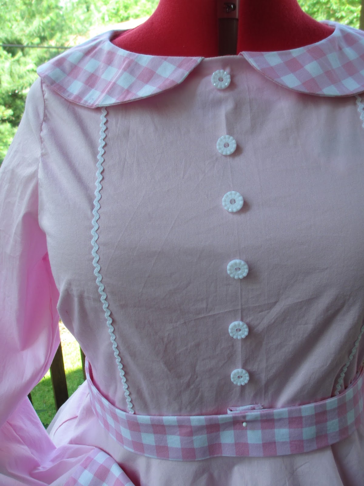 Weiss Pink Dress Variant