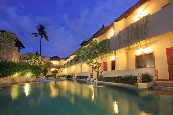 Kolam Renang Kuta Lagoon Resort Kolam Renang Kuta Lagoon Resort