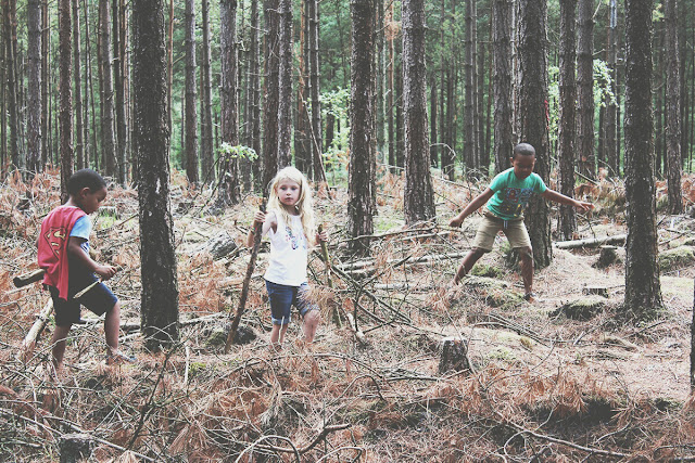 ringwood-forest-kids-playing-forest-playground-todaymyway