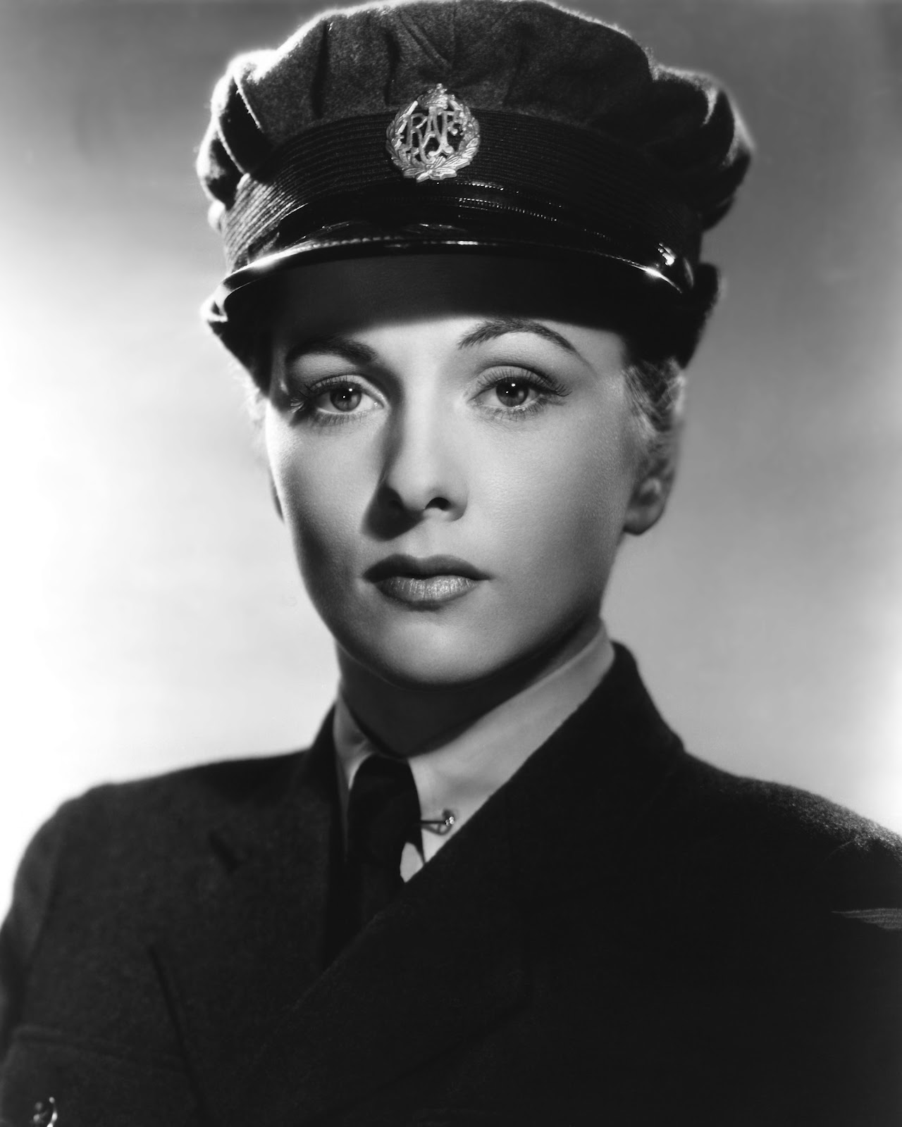 dazzling divas joan fontaine dazzling divas joan fontaine