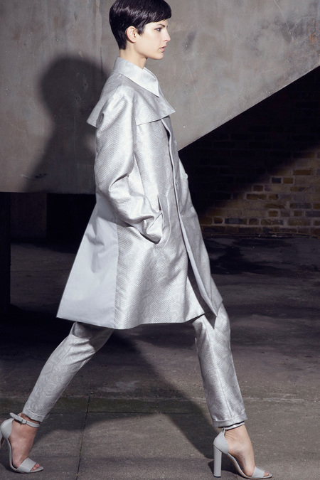 http://4.bp.blogspot.com/-LldwmRRNG1s/UdQn9T8OuGI/AAAAAAAAKwI/-foKBPkbzb0/s675/Richard_Nicoll_004_1366.450x675.JPG