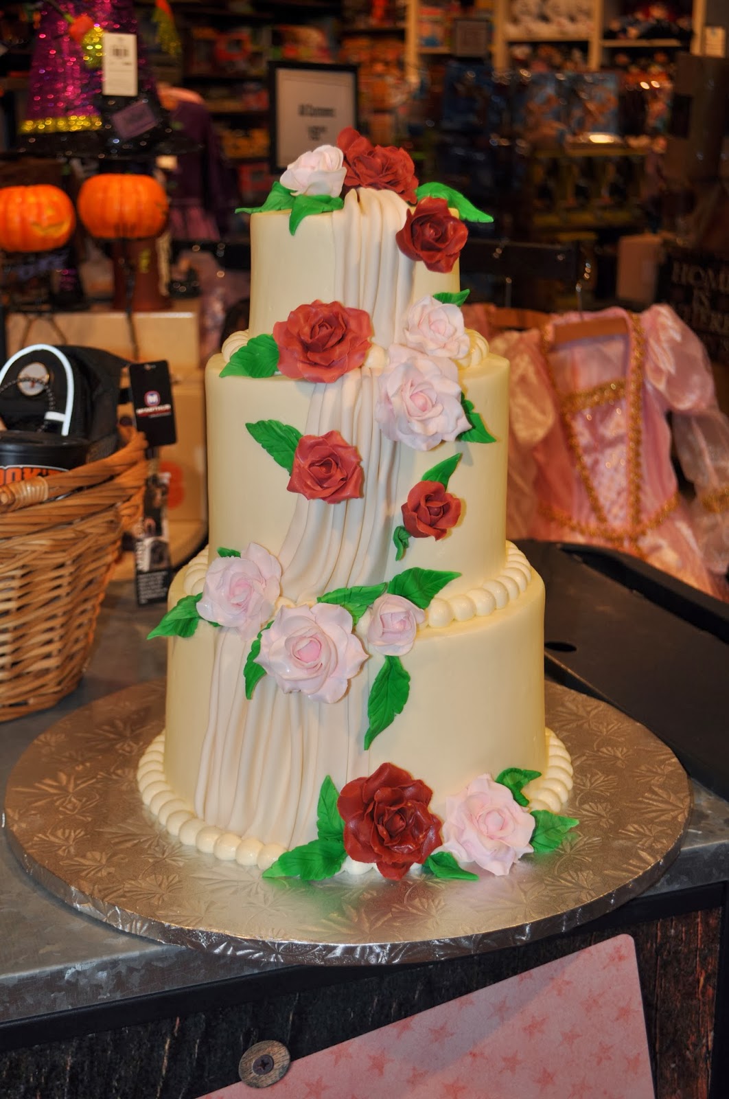 Leah s Sweet Treats: Custom Cakes Wedding Cakes Sprinkle ...