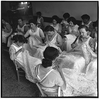 Making lace for vintage lace wedding dresses, 1950s, A guide to vintage lace wedding dresses, c Heavenly Vintage Brides vintage wedding blog 2013 A guide to vintage lace wedding dresses, c Heavenly Vintage Brides, vintage wedding blog 2013