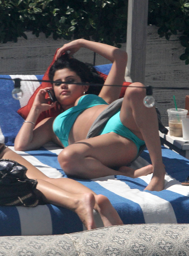 teen boys world andy show selena gomez pussy photos