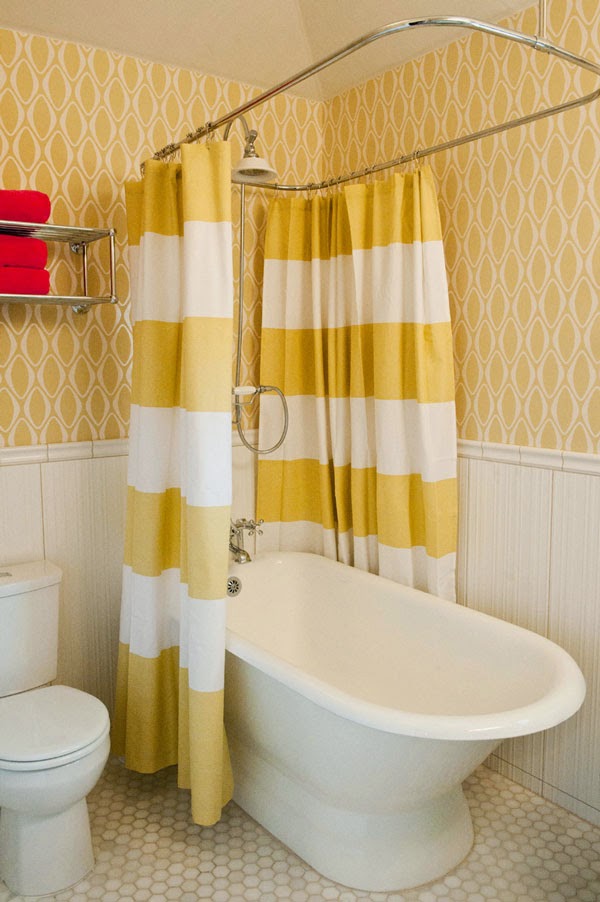Baños amarillos con azul ~ dikidu.com Baños azul con blanco y cenefa