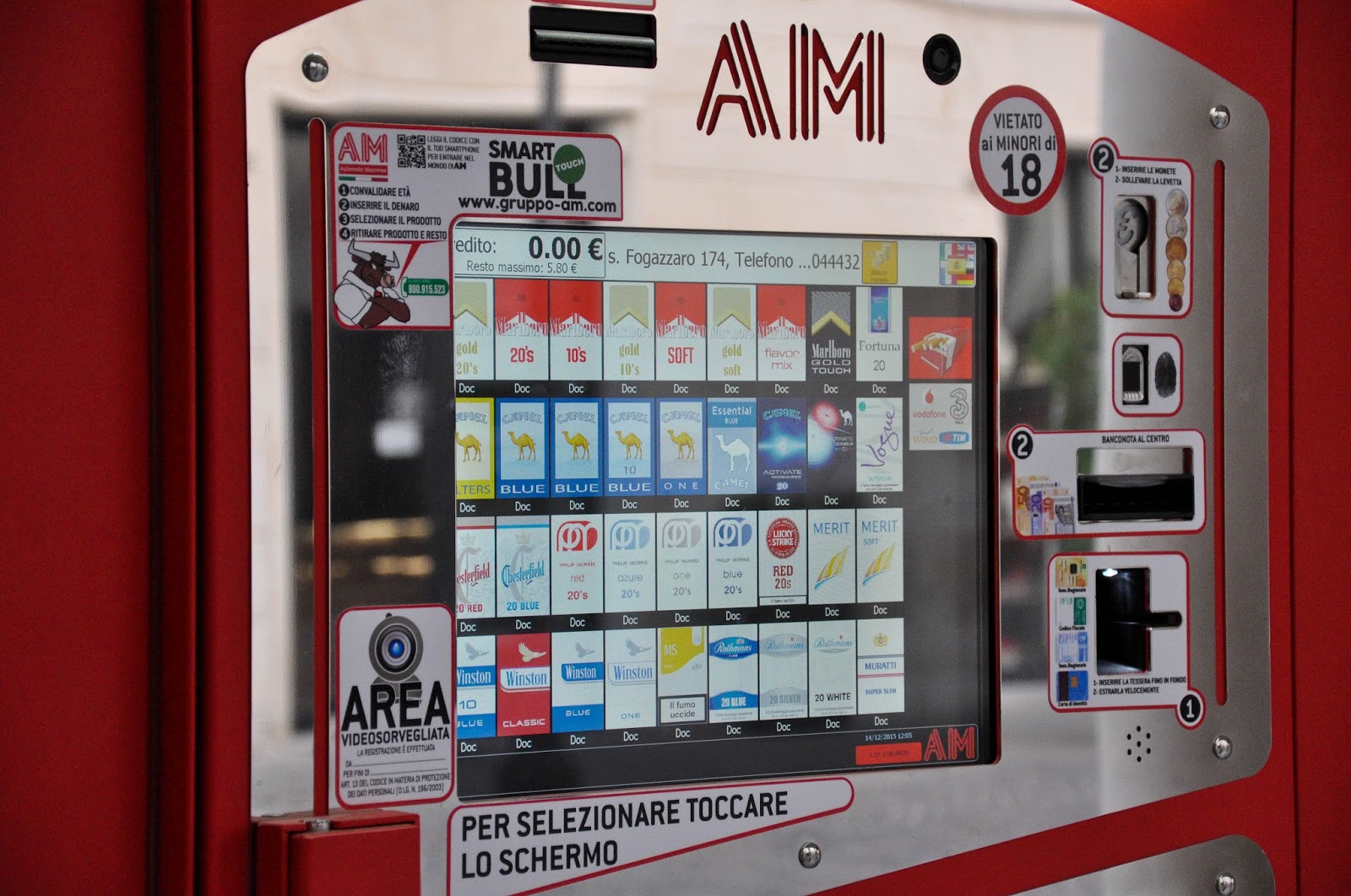 Six Vending Machines Which Will Stop You in Your Tracks on the Streets
