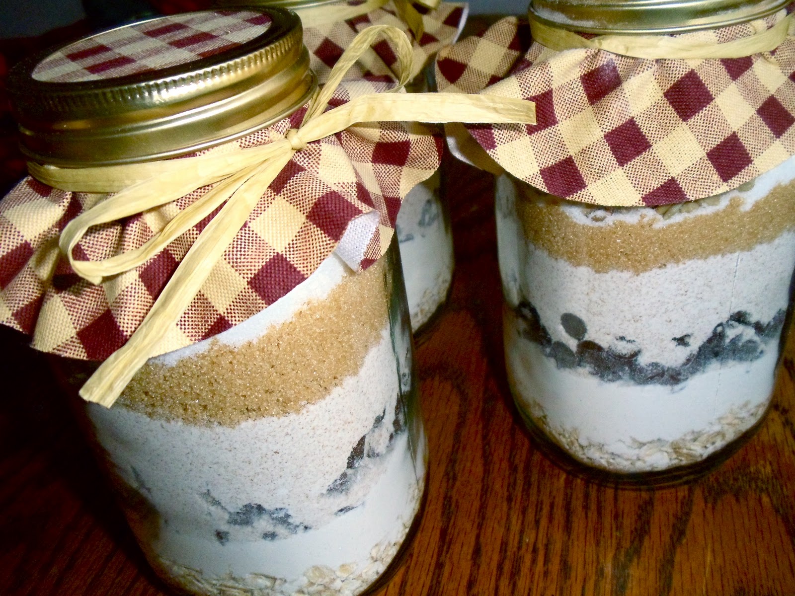 Gourmet Cookie Mix in a Jar RecipeYum! Comin' Home