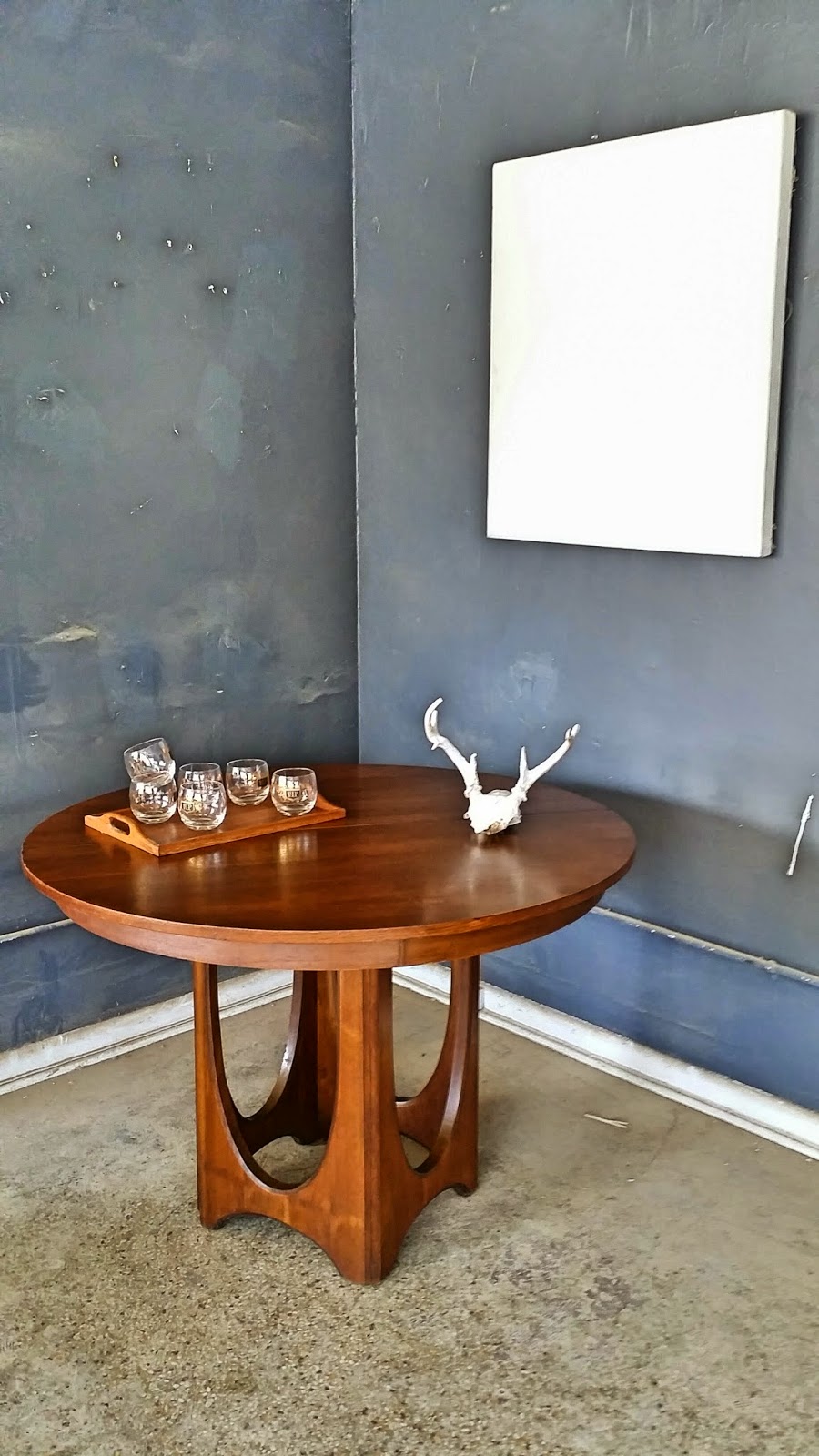 Vintage Ground Mid Century Broyhill Brasilia Round Dining Table W Mid Century Broyhill Brasilia Round Dining Table W Three Extensions