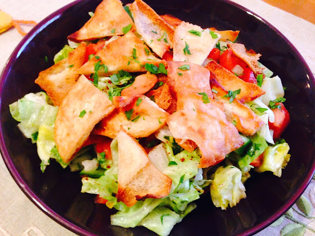 A bowl of Middle-Eastern Fattoush salad