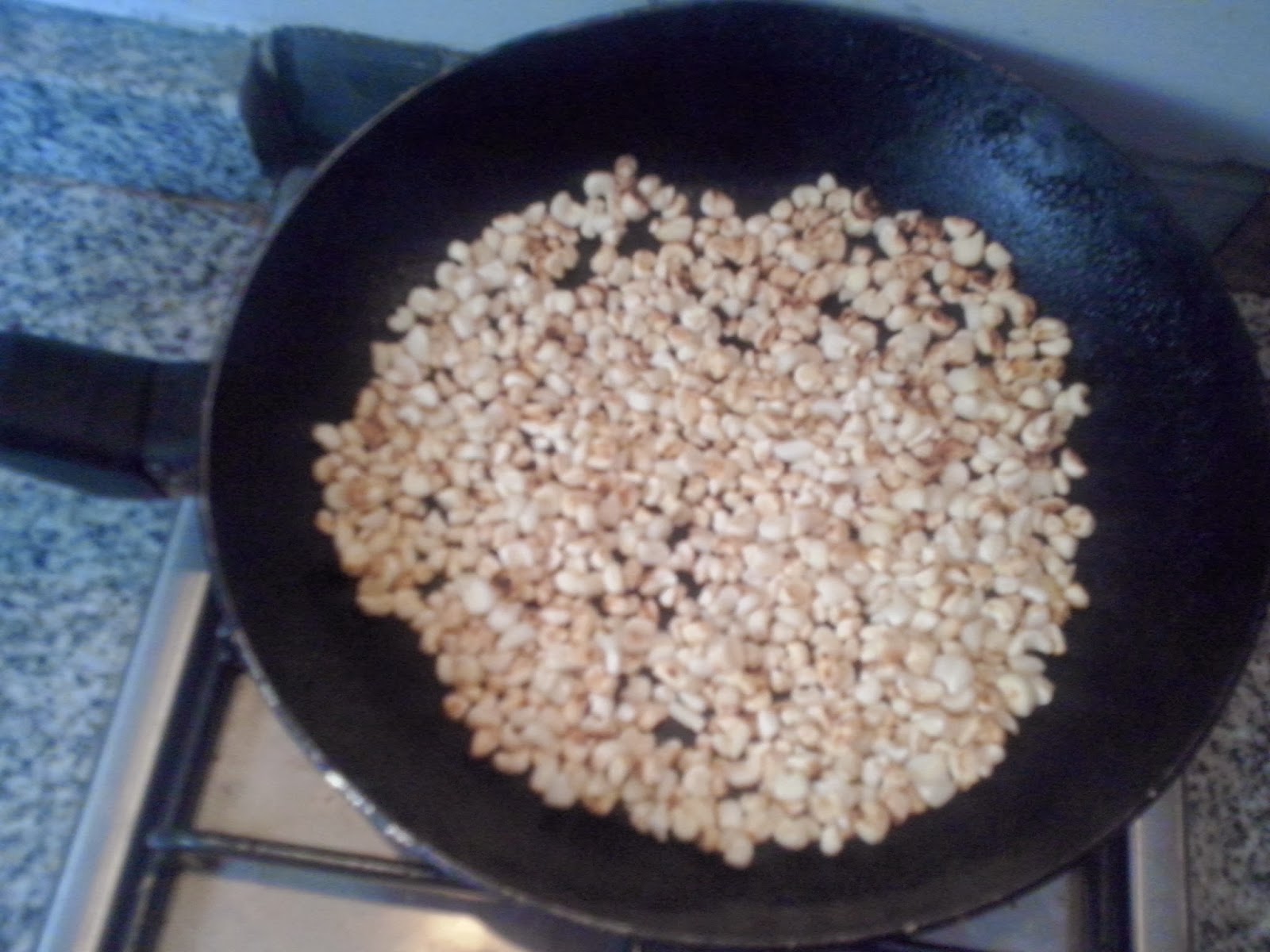 COMO SE HACE EL PINOLE como se hace el pinole: