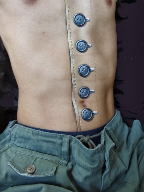 05-Buttons-on-Chest-1-Japanese-Artist-Zhao-Ye-趙-燁-Body Painting-Freaky-www-designstack-co