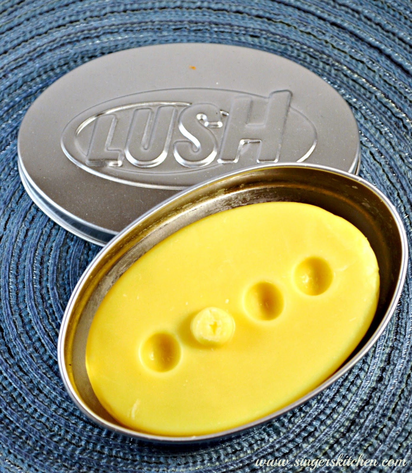 Lush Fresh Handmade Cosmetics {Review + Giveaway} Opera Singer in