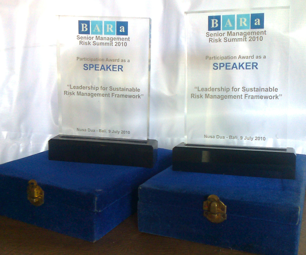 tunas harapan baru jakarta JUAL PLAKAT KAYU PLAKAT