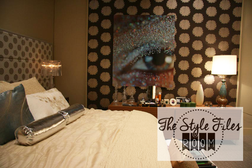 Serena's bedroom by tamyB♥, via Flickr  Gossip girl decor, Gossip girl,  Serena van der woodsen bedroom