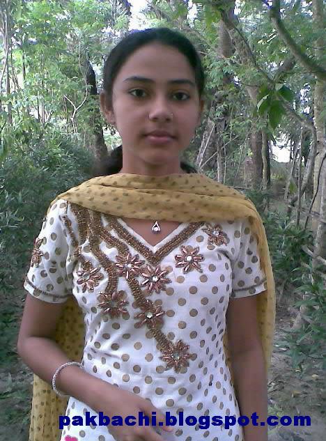 Hot Girls From Pakistan, India and all world: Local Indian Girls Photos
