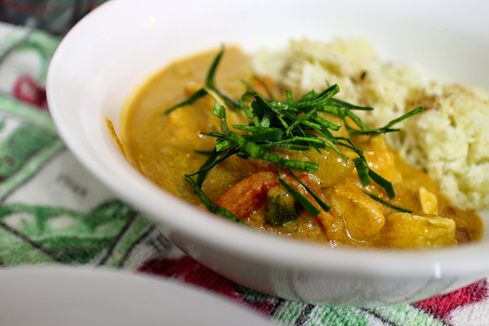 PaleoFriendly Papaya Chicken Curry