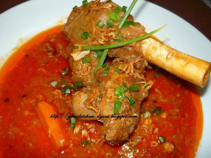 yani's kitchen Sup Gearbox Kuah Merah (Bone Steak)