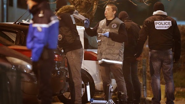 Un policía ,caso Charlie Hebdo, se suicida Un policía ,caso Charlie Hebdo, se suicida