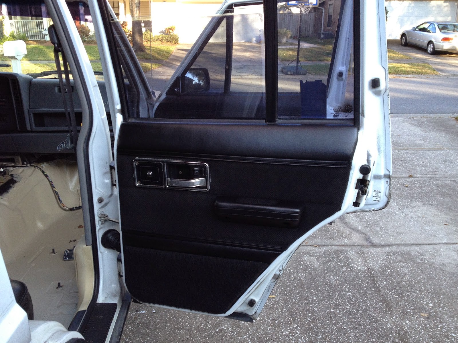 Morrison's Garage Jeep Cherokee XJ Rusty Floors, Bedliner and