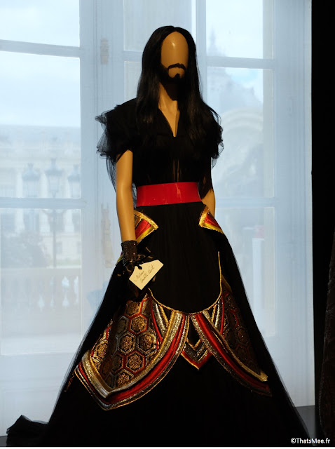 Conchita Wurst défilé robe mariée expo JPG Grand Palais Paris