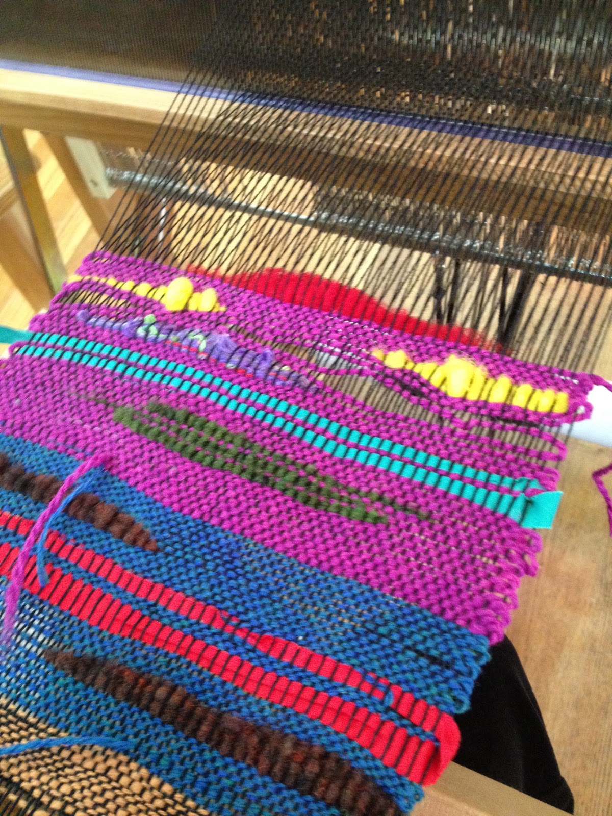 CENTERING WITH FIBER Learning saori weaving and rigid heddle loom weaving