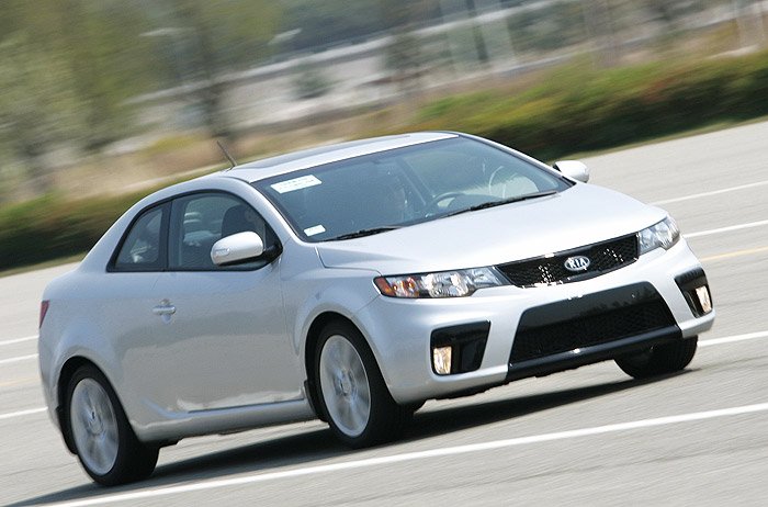 Kia Cerato Wallpaper