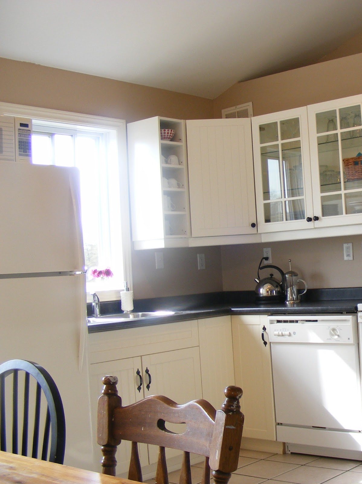 10 Tips for Staging Kitchens and Dining Spaces The Complete Guide to Imperfect Homemaking