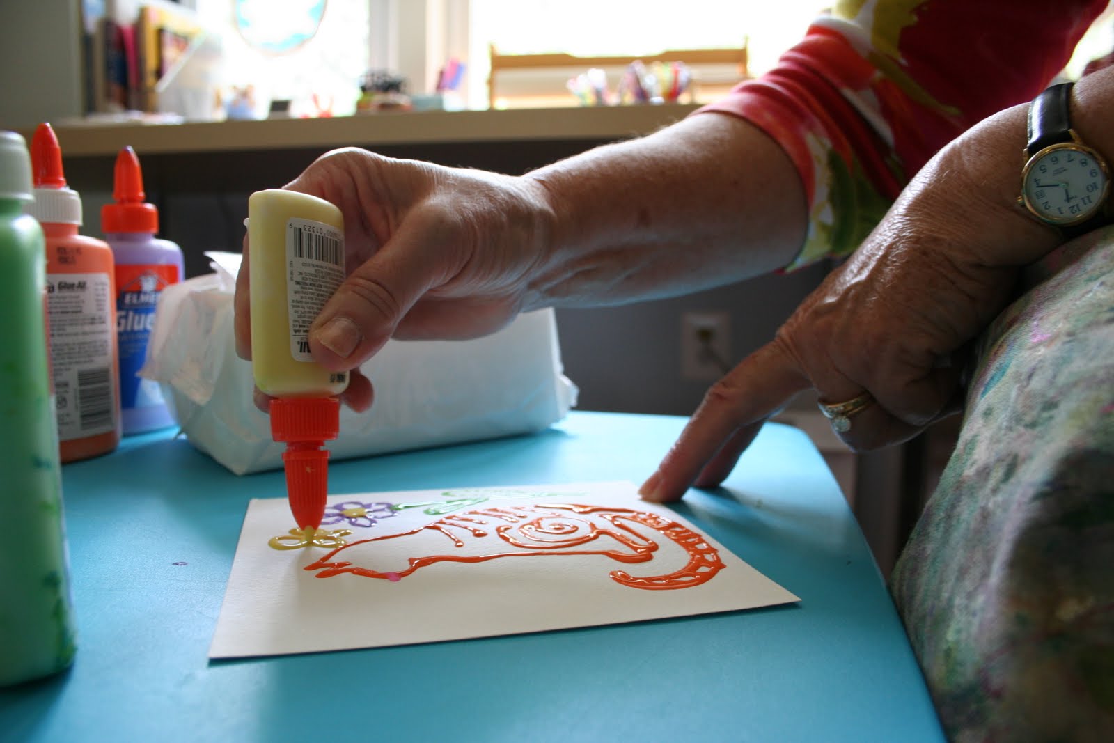 Pink and Green Mama * How To Make Elmer's Glue Rainbow Glue ReCycle