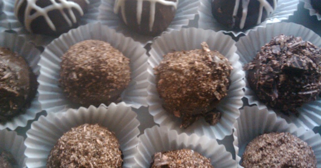 The DIVA of TINY FOODS CHOCOLATE CAKE TRUFFLES CAKE POPS RECIPE
