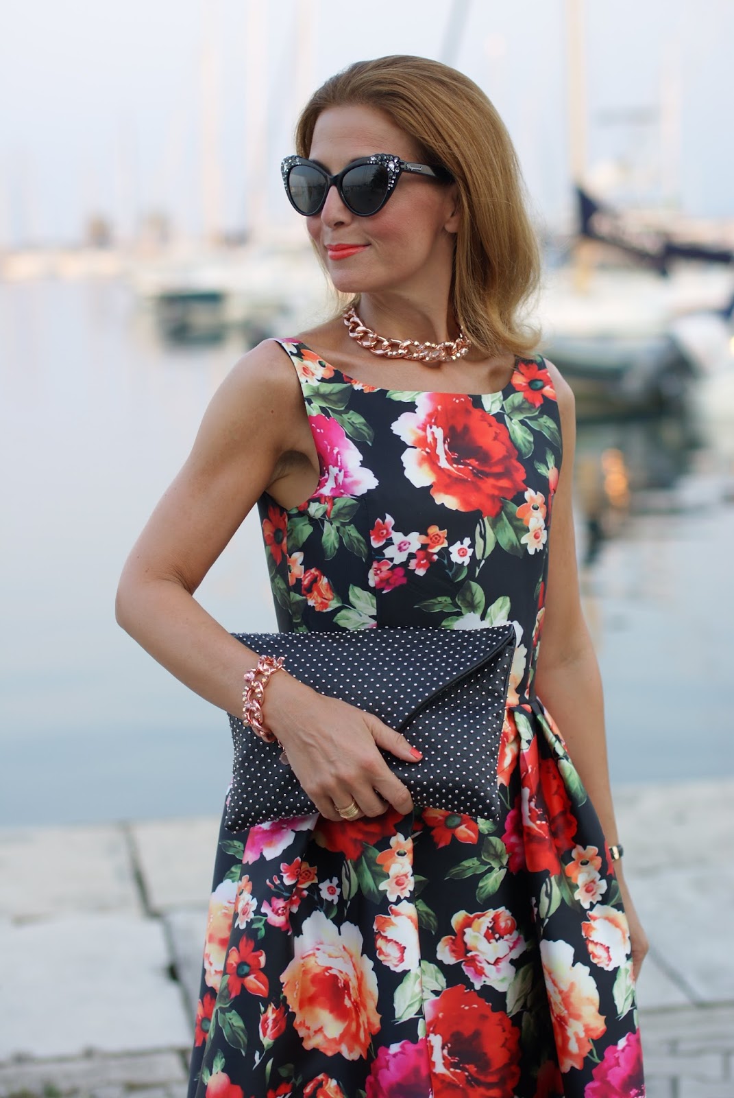 50s style retro floral chic dress and Le Silla orange heels on Fashion and Cookies fashion blog