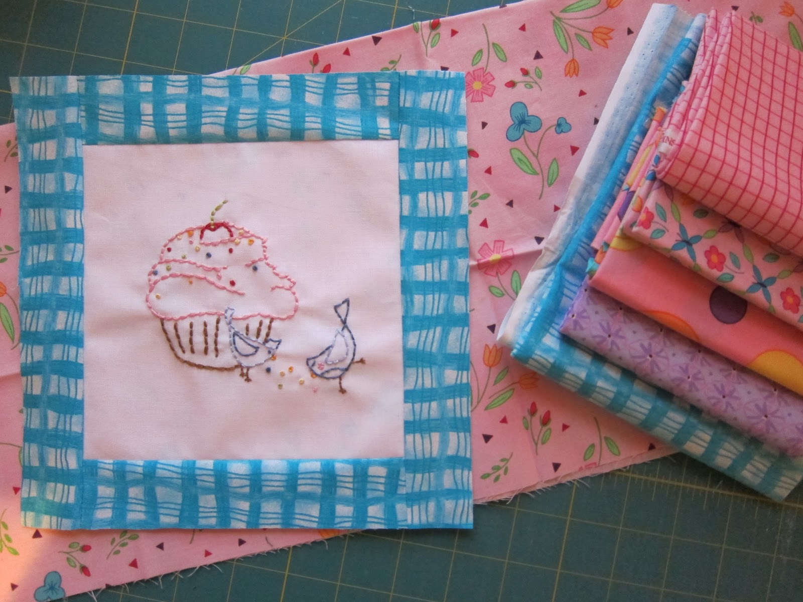 krislovesfabric Cupcake Quilt