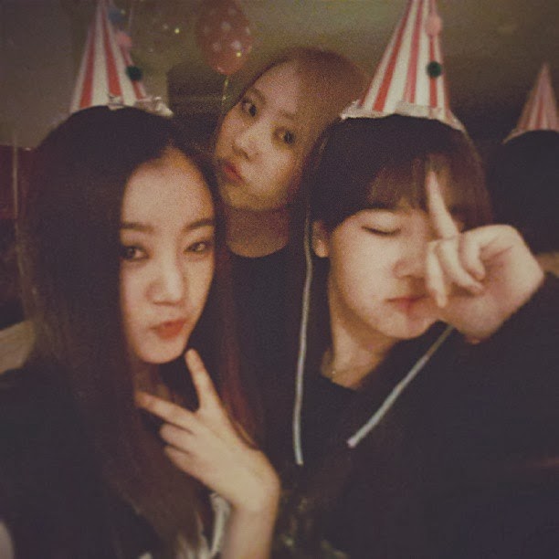 lim+sun+mi+yubin+party+(1).jpg