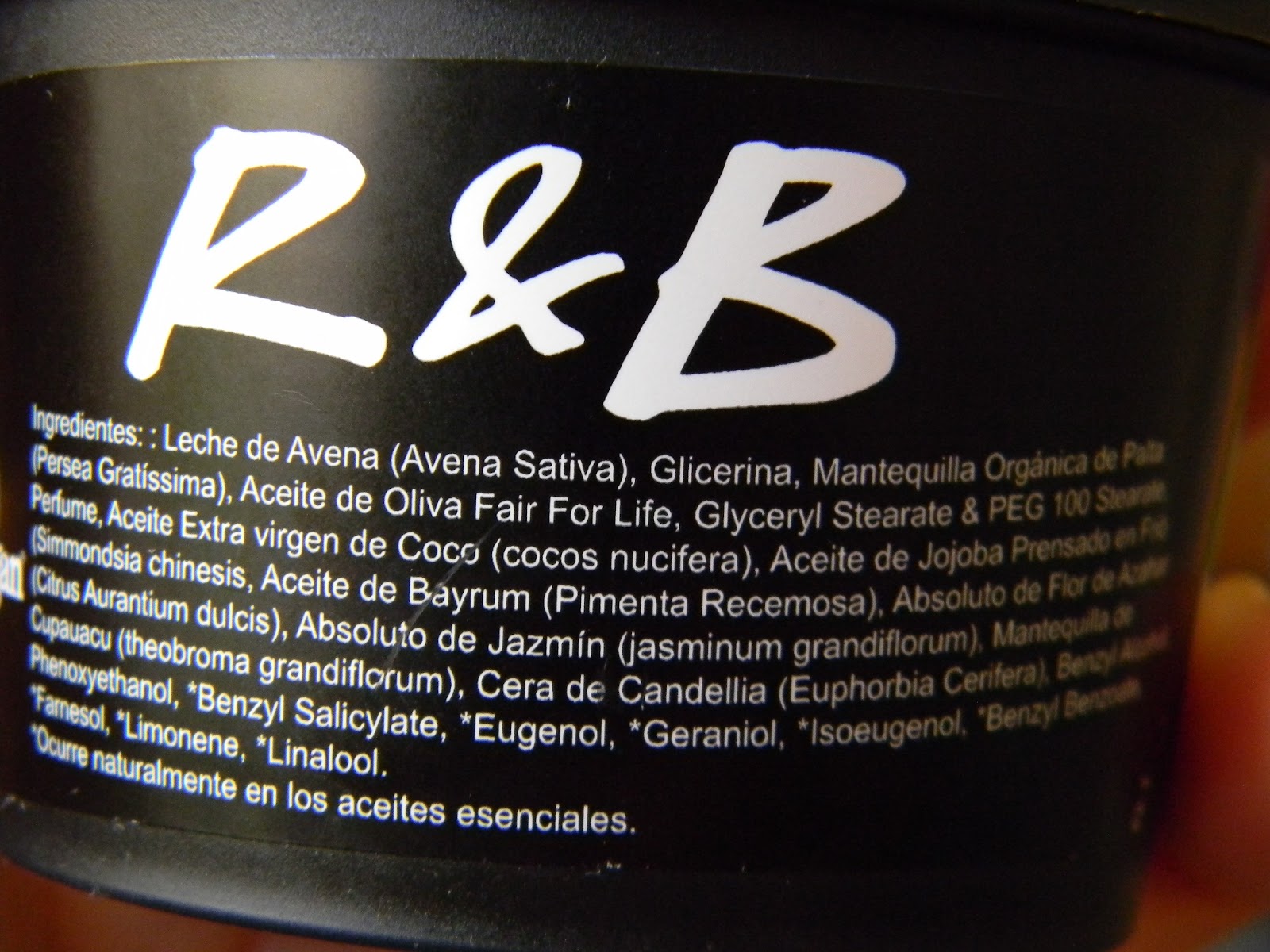 La Caro Comenta Lush R B